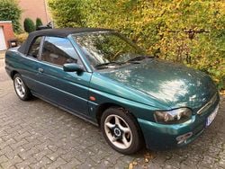 Grün Gebraucht 1997 Ford Escort Cabriolet Ghia Cabrio | 1.500 €
