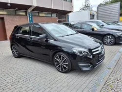Schwarz Gebraucht 2015 Mercedes 200 Limousine | 15.900 €
