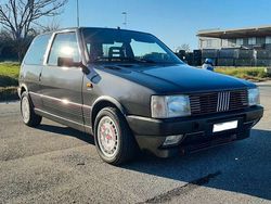 Grau Gebraucht 1987 Fiat Uno Kleinwagen | 26.000 €
