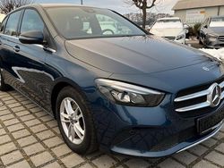 Blau Gebraucht 2019 Mercedes 200 Style Limousine | 18.750 € (Guter Preis)