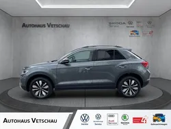 Grau Gebraucht 2024 VW T-Roc Goal SUV | 31.550 € (Fairer Preis)