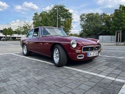 Rot Gebraucht 1974 MG B GT Coupé | 30.000 €