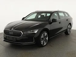 Onyx schwarz metallic Gebraucht 2024 Skoda Superb Selection Kombi | 39.695 € (Fairer Preis)