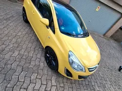 Gelb Gebraucht 2011 Opel Corsa Color Edition Limousine | 2.700 € (Guter Preis)