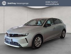 Kristall silber metallic Gebraucht 2023 Opel Astra Elegance Limousine | 21.950 € (Fairer Preis)