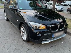 Schwarz Gebraucht 2011 BMW X1 SUV | 10.500 € (Etwas zu teuer)