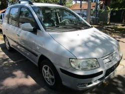 Grau Gebraucht 2004 Hyundai Matrix Edition+ Van / Kleinbus | 1.950 € (Fairer Preis)