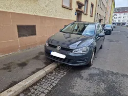 Grau Gebraucht 2014 VW Golf VII Comfortline Kombi | 9.000 € (Fairer Preis)