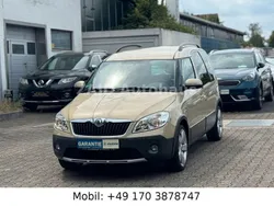 Beige Gebraucht 2012 Skoda Roomster Scout Kombi | 7.999 € (Guter Preis)