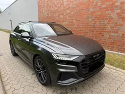 Grau Gebraucht 2020 Audi Q8 S-Line SUV | 48.490 € (Guter Preis)