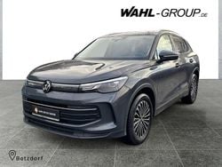 Grau Gebraucht 2024 VW Tiguan Life SUV | 32.860 € (Guter Preis)