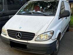 Weiß Gebraucht 2007 Mercedes Vito Van / Kleinbus | 3.450 €