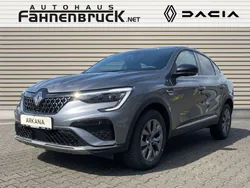 Grau (graphitgrau metallic (grau)) Neu 2024 Renault Arkana Techno SUV | 31.105 € (Etwas zu teuer)