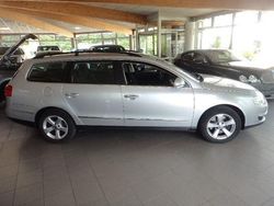 Silber metallic Gebraucht 2009 VW Passat Kombi | 4.999 € (Teuer)