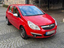 Rot Gebraucht 2009 Opel Corsa Limousine | 5.999 €