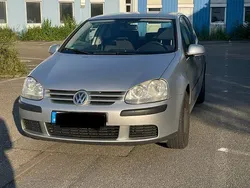 Silber Gebraucht 2005 VW Golf IV Comfortline Limousine | 1.699 € (Fairer Preis)