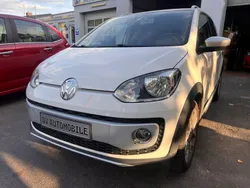 Weiß Gebraucht 2014 VW cross up! Kleinwagen | 7.950 € (Fairer Preis)