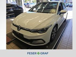 Pure white Gebraucht 2022 VW Golf VIII Active Limousine | 24.940 € (Fairer Preis)