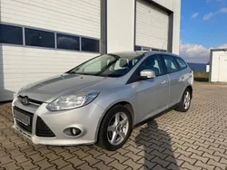 Silber Gebraucht 2013 Ford Focus Trend Limousine | 1.490 € (Teuer)