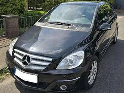 Schwarz Gebraucht 2009 Mercedes B180 Van / Kleinbus | 2.900 € (Guter Preis)