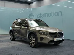 Grau Gebraucht 2025 Mercedes GLB220 Progressive SUV | 54.140 € (Etwas zu teuer)