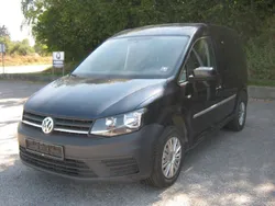 Blau Gebraucht 2017 VW Caddy Trendline Van / Kleinbus | 8.499 € (Teuer)