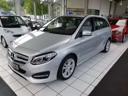Silber Gebraucht 2015 Mercedes B200 Urban Van / Kleinbus | 19.000 € (Teuer)