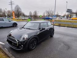 Schwarz Gebraucht 2019 Mini ONE Kleinwagen | 15.777 € (Etwas zu teuer)