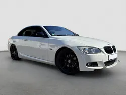 Weiß Gebraucht 2011 BMW 320 Cabriolet M Sport Cabrio | 21.489 € (Teuer)