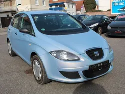 Blau Gebraucht 2004 Seat Altea Reference Van / Kleinbus | 1.900 € (Fairer Preis)