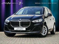 Saphirschwarzmetallic Gebraucht 2025 BMW 218 Active Tourer Performance Van / Kleinbus | 27.990 € (Superpreis)