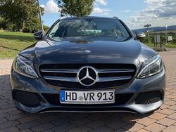 Grau Gebraucht 2015 Mercedes C200 Avantgarde Kombi | 18.500 €