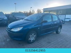 Blau Gebraucht 2001 Peugeot 206 Limousine | 500 € (Guter Preis)