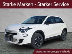 Weiß Neu 2025 Fiat 600E Red SUV | 38.589 €