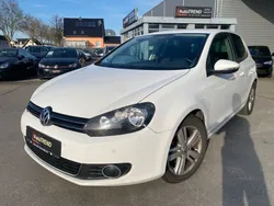 Weiß Gebraucht 2009 VW Golf VI Comfortline Limousine | 4.500 € (Fairer Preis)
