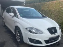 Weiß Gebraucht 2009 Seat Leon Limousine | 1.700 € (Superpreis)