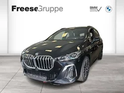 Schwarz Neu 2025 BMW 220 Performance Van / Kleinbus | 46.790 € (Etwas zu teuer)