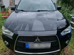 Schwarz Gebraucht 2013 Mitsubishi Outlander SUV | 5.986 €