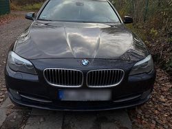 Grau Gebraucht 2011 BMW 525 Limousine | 11.000 € (Fairer Preis)