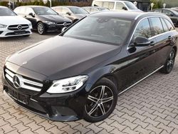 Obsidianschwarz metalliclack Gebraucht 2021 Mercedes C180 Kombi | 17.900 € (Superpreis)