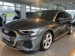 Grau Gebraucht 2022 Audi A3 Sportback S-Line Limousine | 31.950 € (Etwas zu teuer)