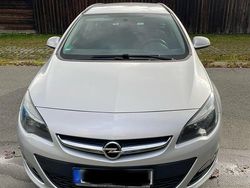 Silber Gebraucht 2014 Opel Astra Kombi | 2.200 € (Superpreis)