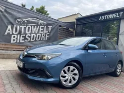 Blau Gebraucht 2016 Toyota Auris Cool Limousine | 8.900 € (Fairer Preis)