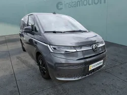 Grau Gebraucht 2022 VW T7 Style Van | 48.300 €