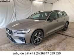 Pebble grey / metallic Gebraucht 2020 Volvo V60 R-Design Kombi | 23.950 € (Guter Preis)