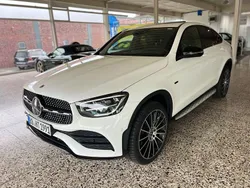 Weiß Gebraucht 2021 Mercedes GLC300e AMG Coupé | 50.999 € (Fairer Preis)