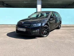 Schwarz Gebraucht 2015 Skoda Octavia RS Kombi | 16.490 € (Fairer Preis)