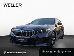 Sophistograu (grau) Gebraucht 2024 BMW 520 Comfort Edition Kombi | 51.770 € (Etwas zu teuer)