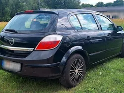 Schwarz Gebraucht 2005 Opel Astra Cosmo Limousine | 3.333 € (Fairer Preis)