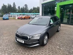 Grau Gebraucht 2024 Skoda Octavia Selection Kombi | 28.950 € (Guter Preis)